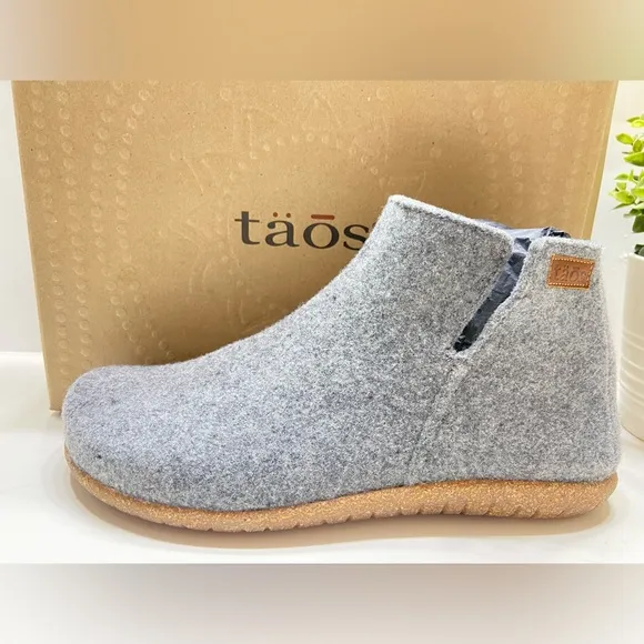 NEW Taos Good Wool Slip On Ankle Boots Grey EU 44 US Men’s 10.5-11 $150