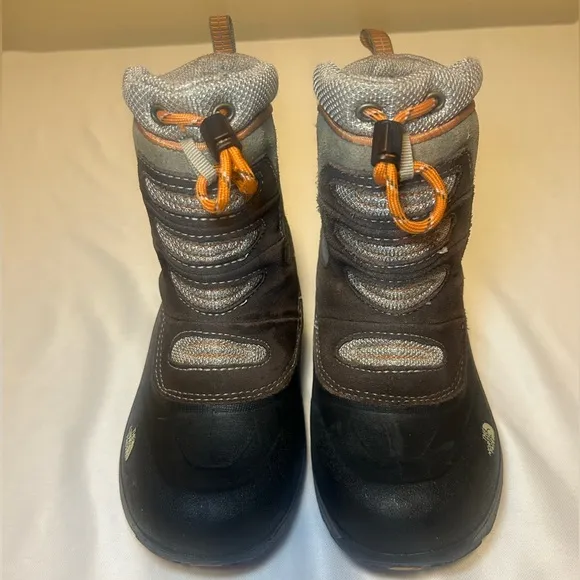 NEW The North Face 200 gr Insulation Waterproof Slip On Boots Boys, Size 3