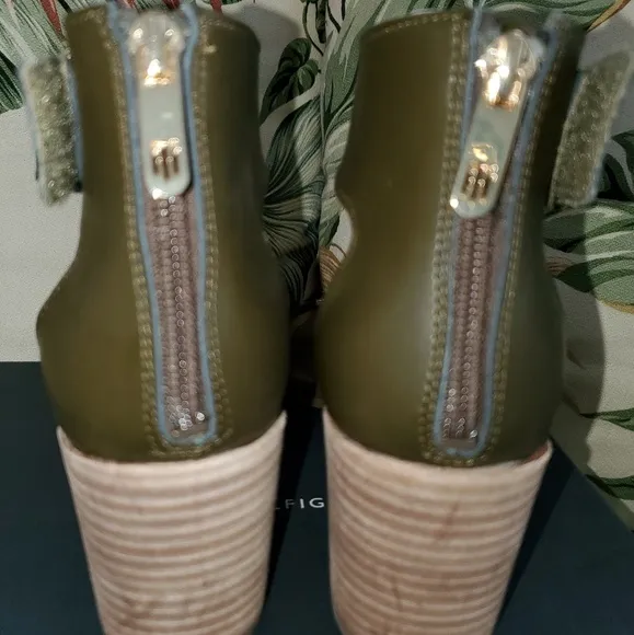 💚NEW!! TOMMY HILFIGER