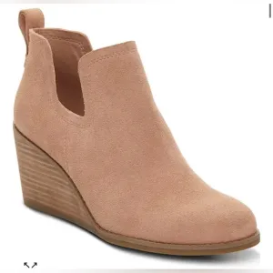 New TOMS Wedge Boots