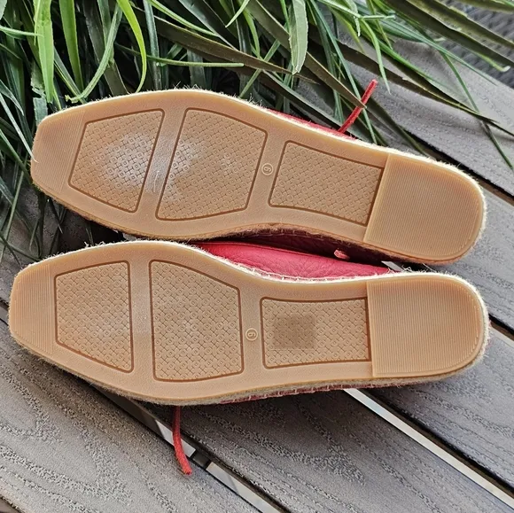 New Tory Burch red leather loafers