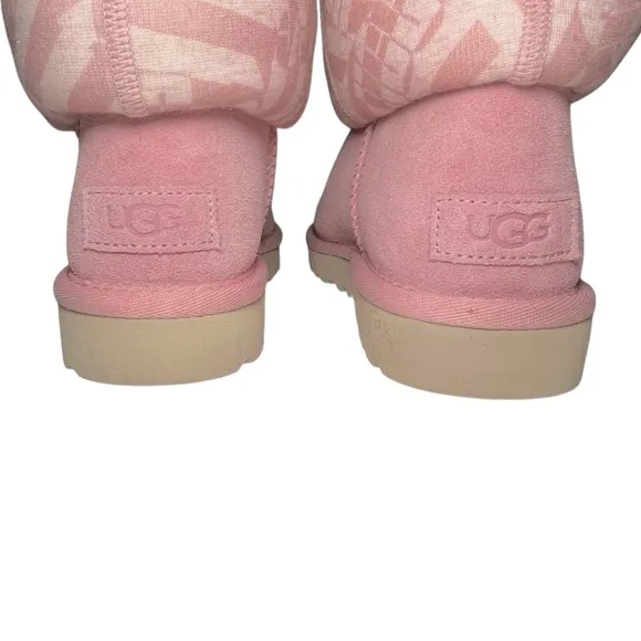 NEW UGG Classic Short Jersey Stripe Blush Boots - Women’s Size 6