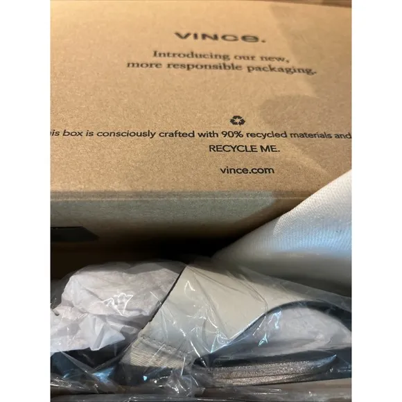 NEW! Vince Ellis Women's Milk White Leather Thong Flat Sandals Size 9.5 $295