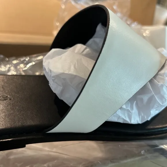 NEW! Vince Ellis Women's Milk White Leather Thong Flat Sandals Size 9.5 $295