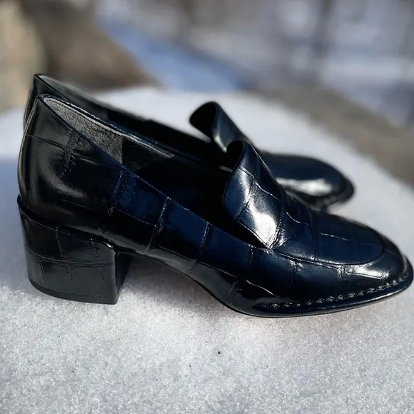 New! Vince Millie Alligator Emossed Loafer-6