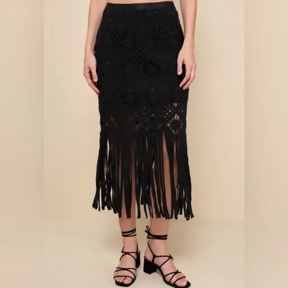 NEW with Tags (NWT) Lulus Enviable Summer Black Crochet Fringe Midi Skirt