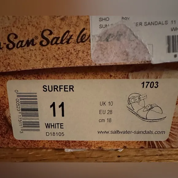 New wt box white children  salt water surfer sandals. Size 11