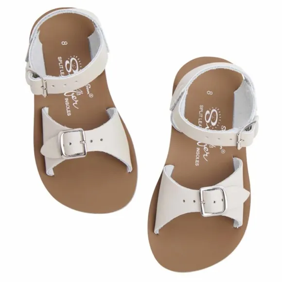 New wt box white children  salt water surfer sandals. Size 11