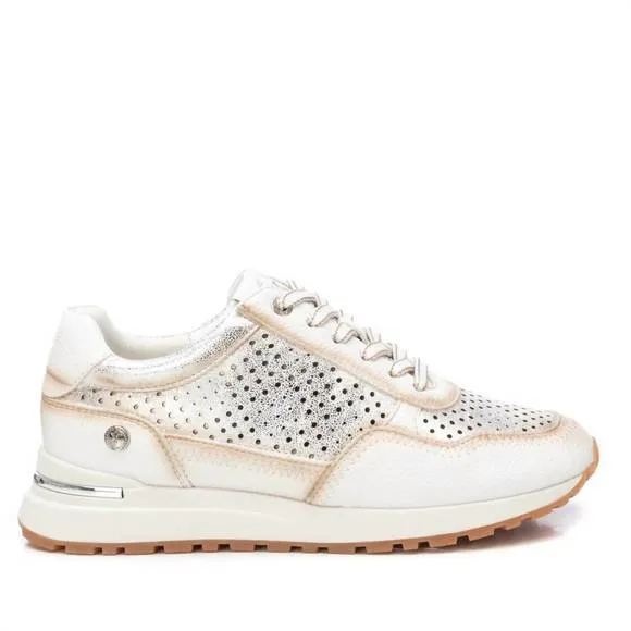 NEW XTI women's casual fashion sneakers in white