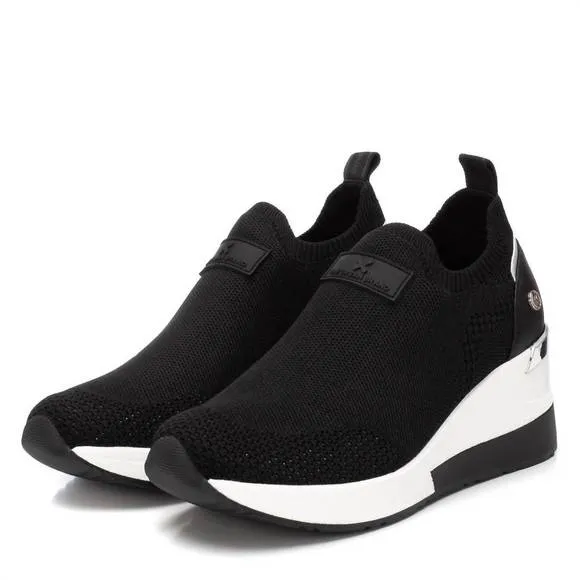 NEW XTI women's wedge comfort sneakers in black