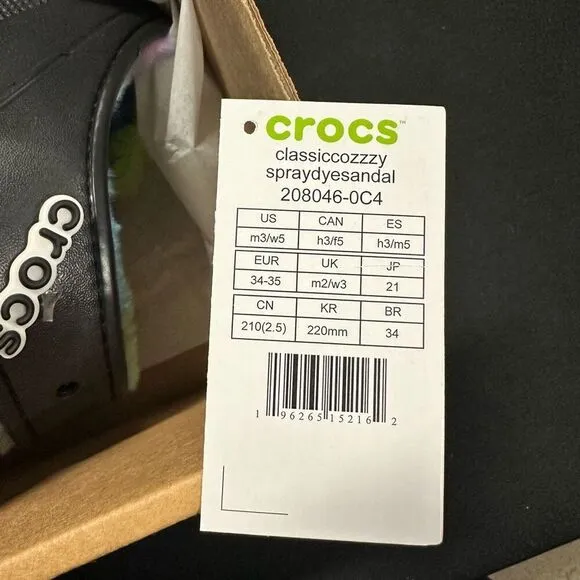 New Crocs Classic Cozzzy Spray Dye Sandals 5