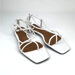 New Who What Wear Women Shoes White Straps Flat Gladiator Sandals US 7