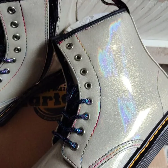NIB Dr Martens Silver Boots SZ J5