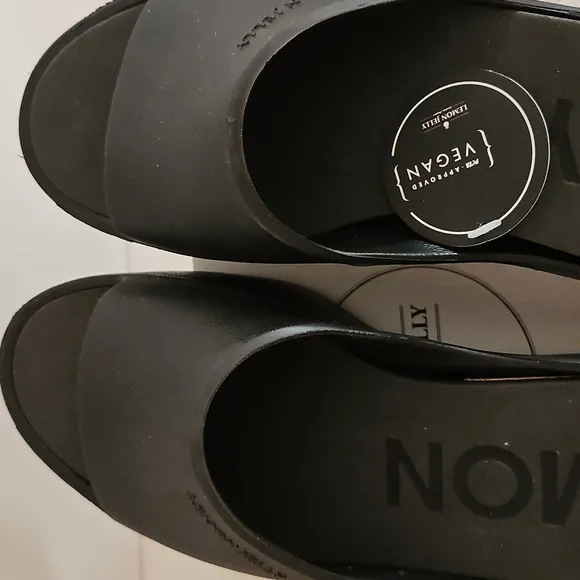 NIB Lemon Jelly Black Platform Slide Sandals 9.5