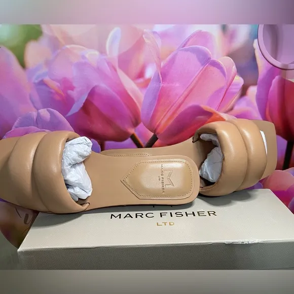 🌼💜💜NIB Marc Fisher LTD Ralla Medium Natural 6.5 M