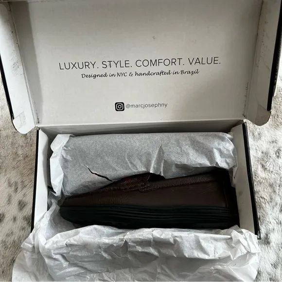 NIB Mark Joseph New York Boys Slip On Brown Leather Loafers, sz 1.5