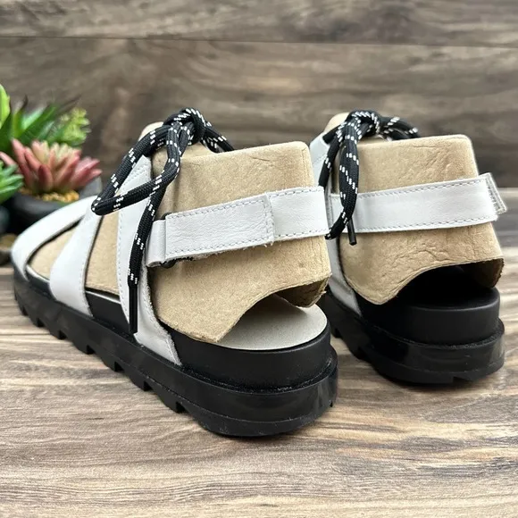NIB Sorel Roaming Lace 8.5 Slingback Gladiator Flat Leather Sandals White Black