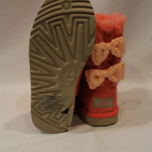 NIB UGG GIRL'S‎ BAILEY KNIT BOW PINK CLASSIC SHORT SUEDE SHEARLING LINED BOOTS