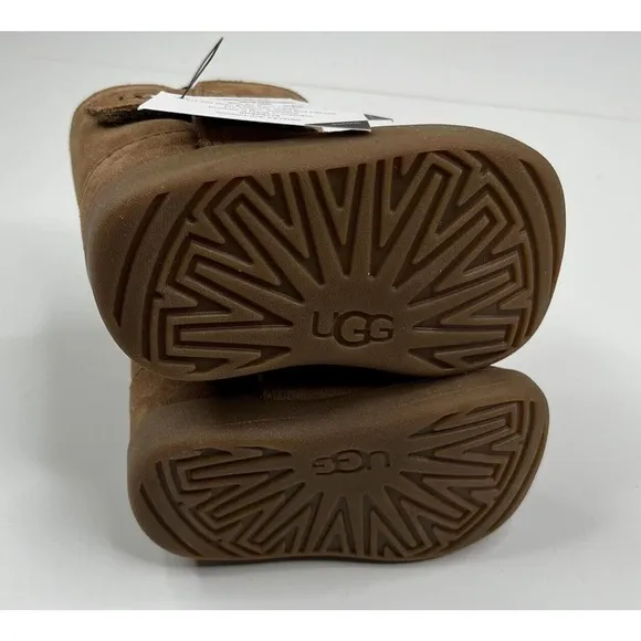 NIB UGG Ikeelan Lamb Skin Baby Boots Size 2-3 Small Brown Slip On