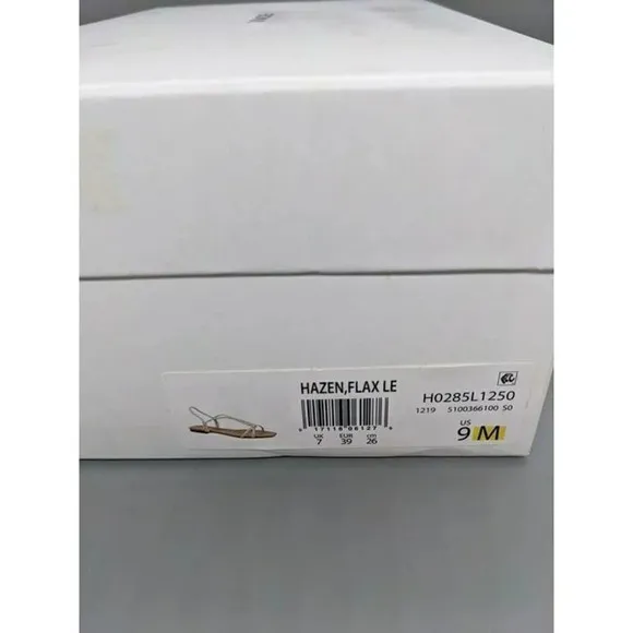 NIB Vince Hazen Women's Flat Leather Sandals Flax White Size 9 M (MSRP $225)