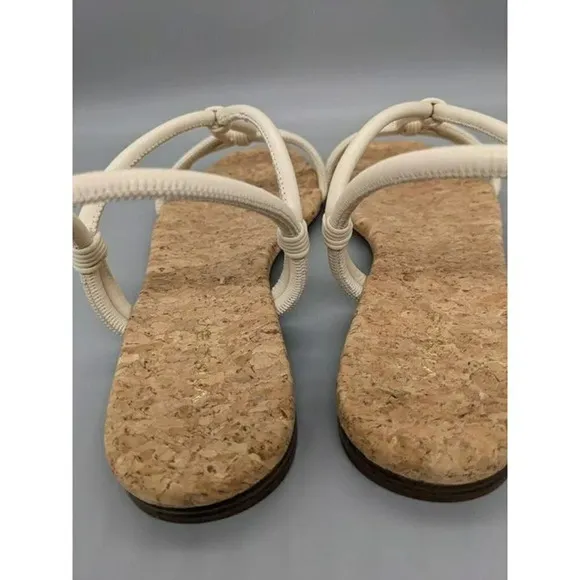 NIB Vince Hazen Women's Flat Leather Sandals Flax White Size 9 M (MSRP $225)