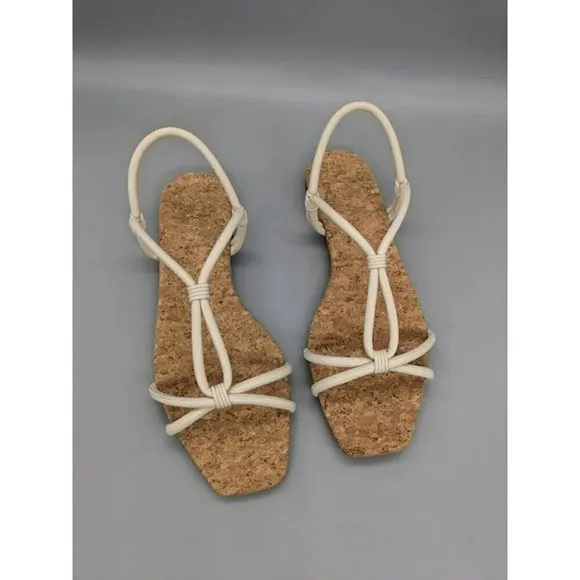 NIB Vince Hazen Women's Flat Leather Sandals Flax White Size 9 M (MSRP $225)