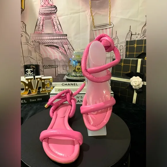 NIB❤️‍🔥🎀Alexandre BirmanBubble gum pink flat sandals.