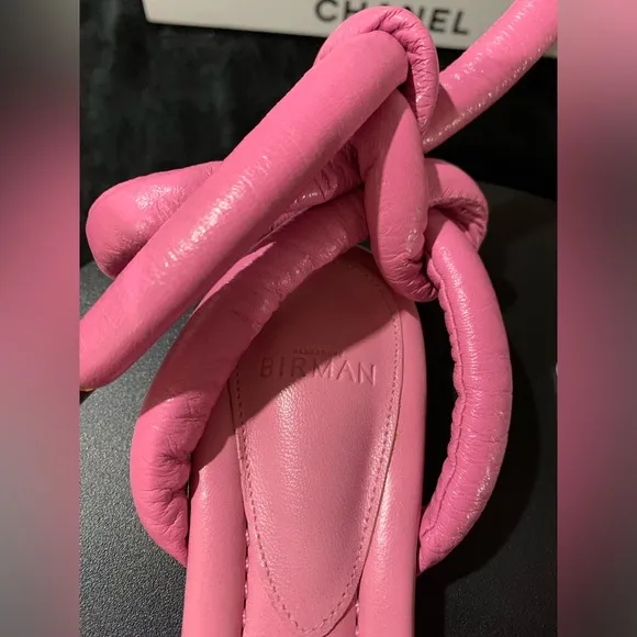 NIB❤️‍🔥🎀Alexandre BirmanBubble gum pink flat sandals.