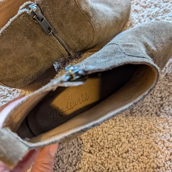 Nice pair of Madewell Suede boots in a size 7