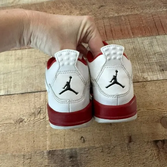 Nike Air 4 Retro Alternate 89 Boy's Size 10C sneakers white and red