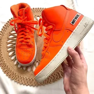 Nike Air Force 1 High Just Do it Pack Orange Sneakers AV7951-800 Size 6.5Y
