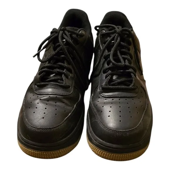 NIKE Air Force 1 Mens Sz 10 Casual Sneakers DZ4404-001 AF1 Black Gum Leather Low