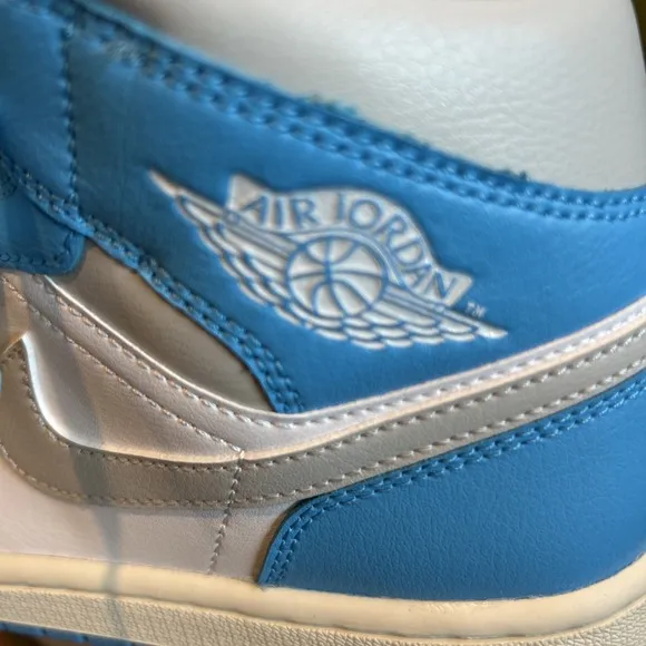 Nike Air Jordan 1 Mid Dark Powder Blue White Grey BQ6472-400 Women's Size 7 New