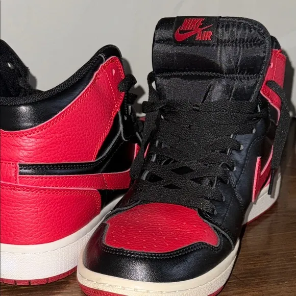 NIKE AIR JORDAN 1 RETRO HIGH 8.5