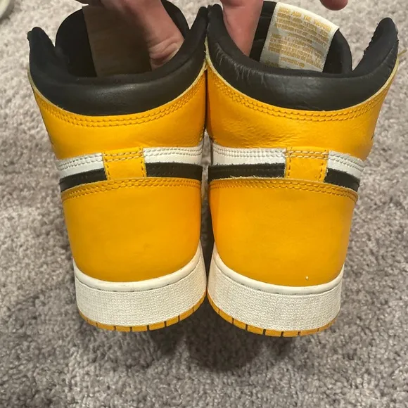 Nike Air Jordan 1 Retro High GS Taxi Yellow Toe Kids Sneakers 6.5Y 575441-711 OG
