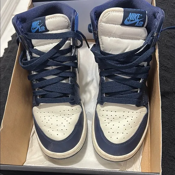 Nike Air Jordan 1 Retro High OG Blue and White Sneakers