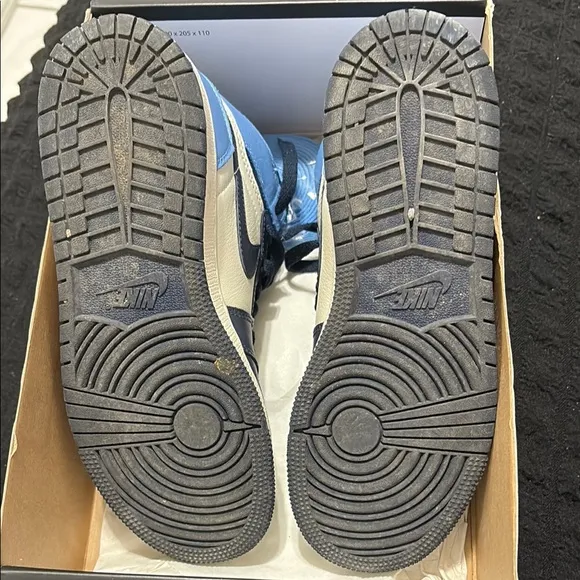 Nike Air Jordan 1 Retro High OG Blue and White Sneakers