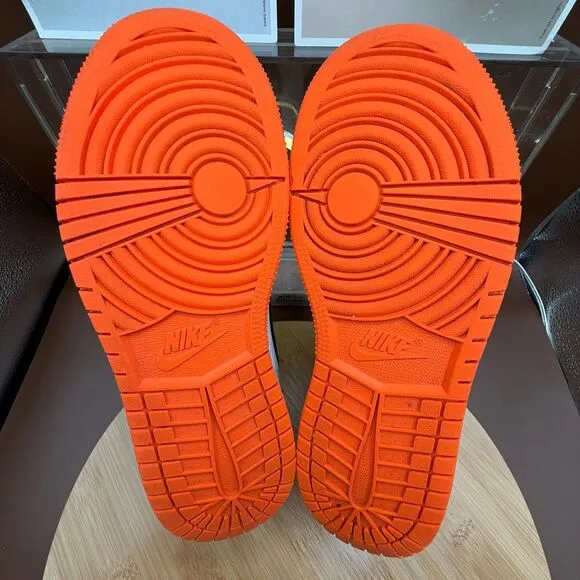 Nike Air Jordan 1 Retro High OG (GS) &quot;Electro Orange” Sz 5Y