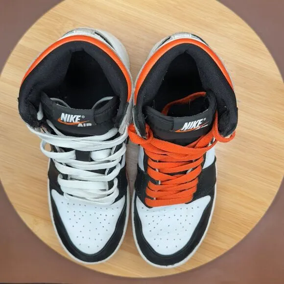 Nike Air Jordan 1 Retro High OG (GS) &quot;Electro Orange” Sz 5Y