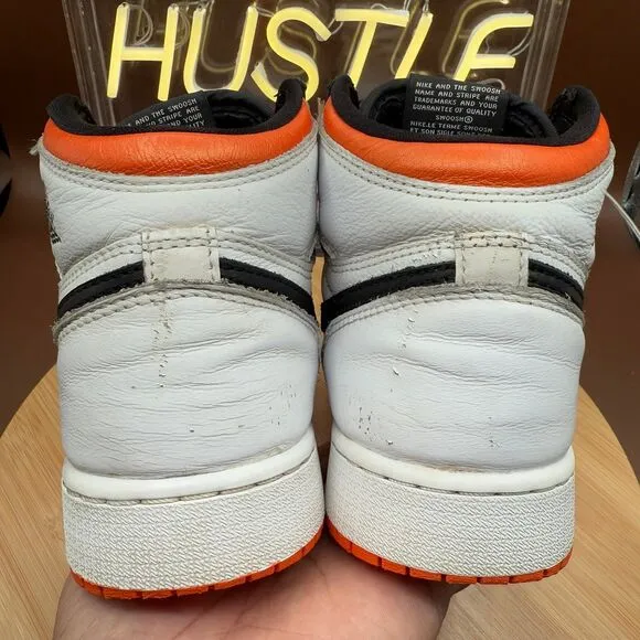 Nike Air Jordan 1 Retro High OG (GS) &quot;Electro Orange” Sz 5Y