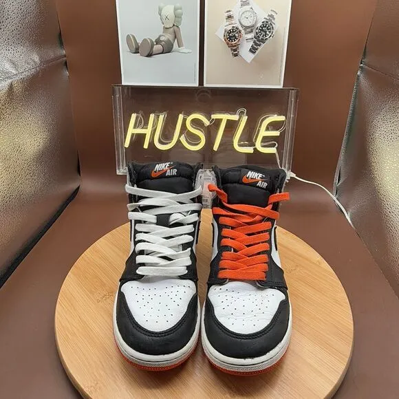 Nike Air Jordan 1 Retro High OG (GS) &quot;Electro Orange” Sz 5Y