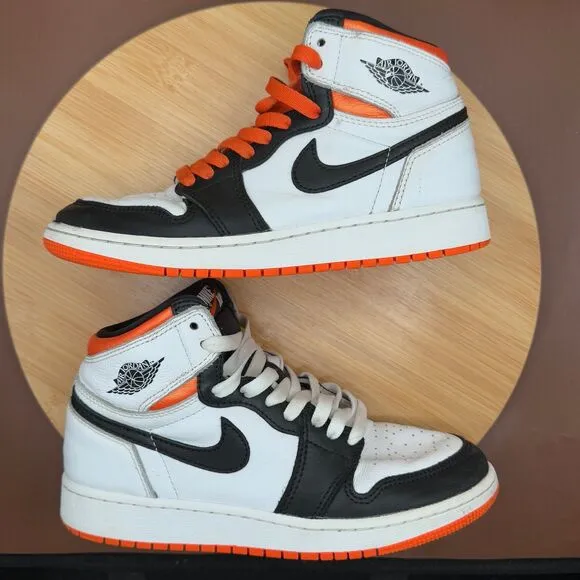 Nike Air Jordan 1 Retro High OG (GS) &quot;Electro Orange” Sz 5Y