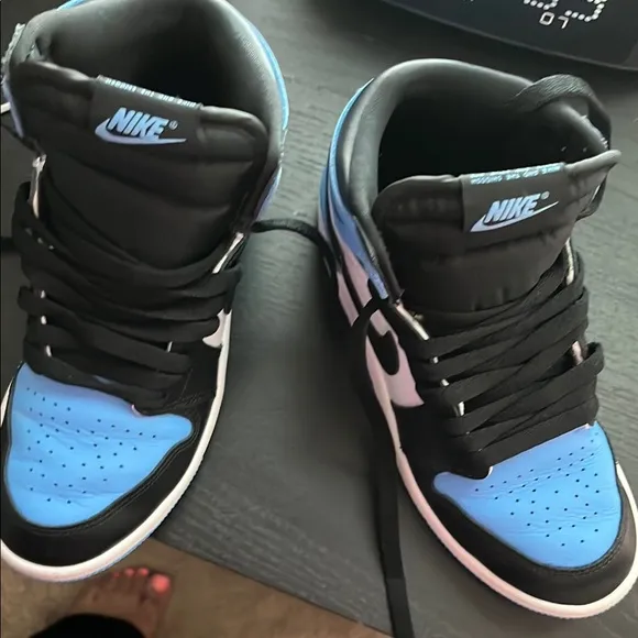 Nike Air Jordan 1 Retro High OG PS Sneakers