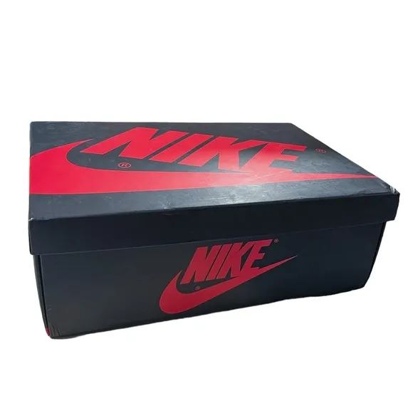 Nike Air Jordan 1 Retro High OG Royal Toe Sneakers