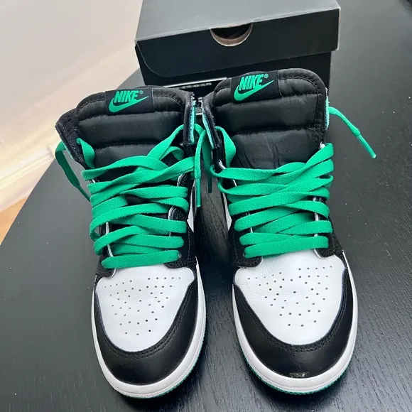 Nike Air Jordan 1 Retro High OG Sneakers
