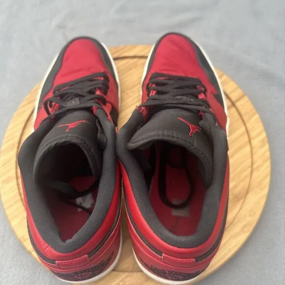 Nike Air Jordan 1 Retro Low Bred Mens Size 13 Red Black Sneakers 2013 553558-001