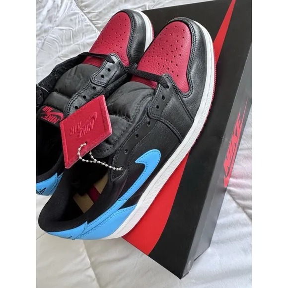 Nike Air Jordan 1 Retro Low OG NC to Chi Women's Size 10 New in Box CZ0775 046