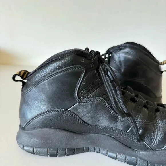 Nike Air Jordan 10 Retro NYC Black Leather Sneakers Size 8.5