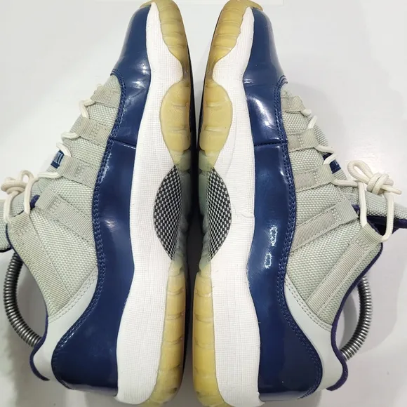 NIKE AIR JORDAN 11 RETRO LOW BG GEORGETOWN YOUTH SNEAKERS SIZE 6.5 528896-007