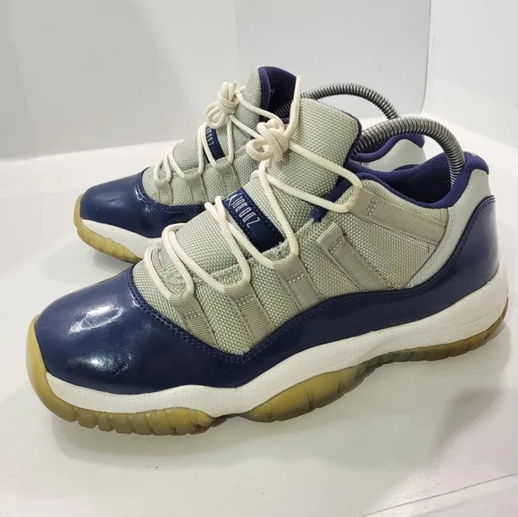 NIKE AIR JORDAN 11 RETRO LOW BG GEORGETOWN YOUTH SNEAKERS SIZE 6.5 528896-007